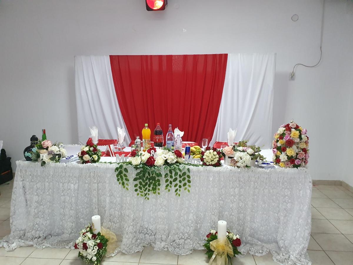 Pensiunea Anais Tetoiu Dış mekan fotoğraf
